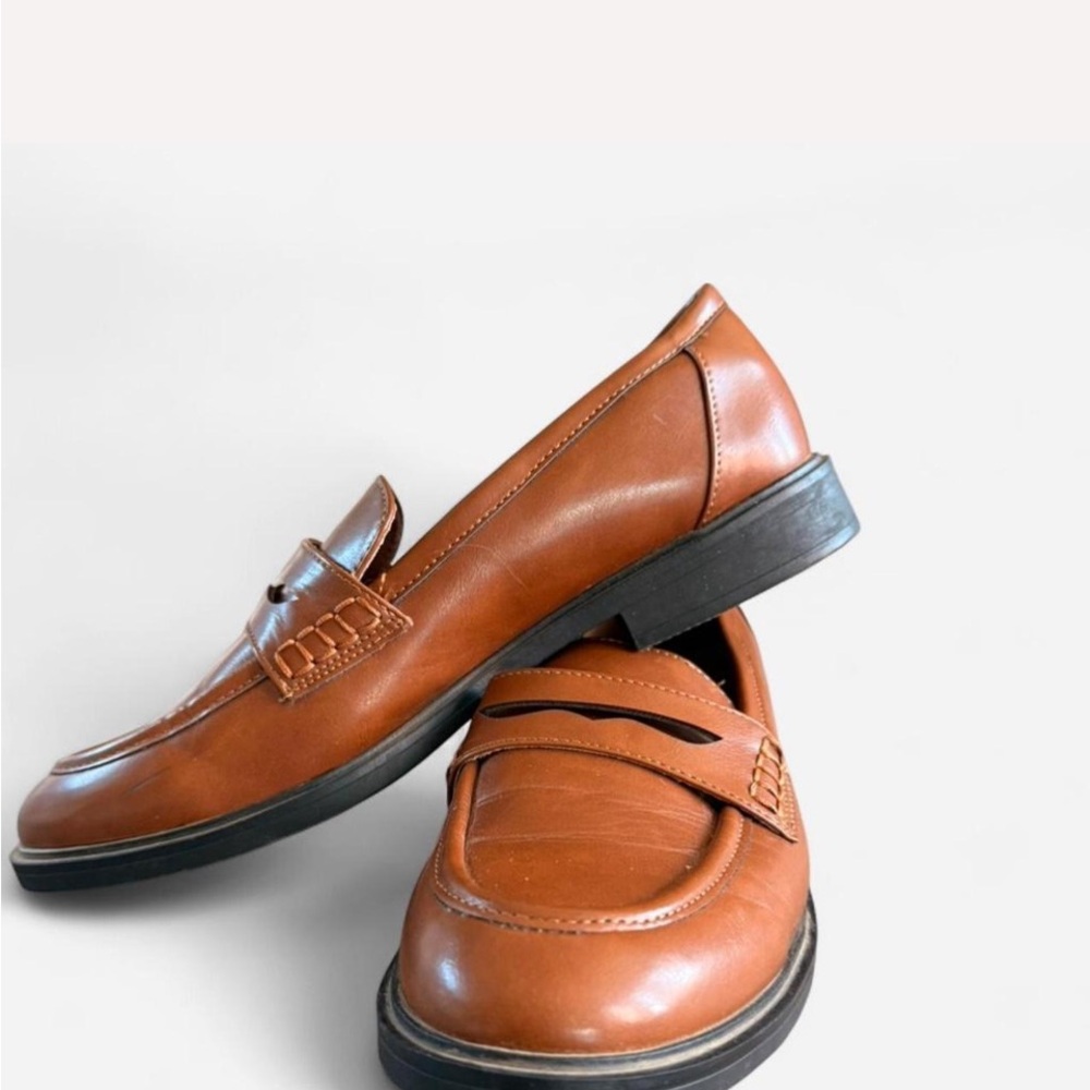 Time and Tru Tan Leather Loafers